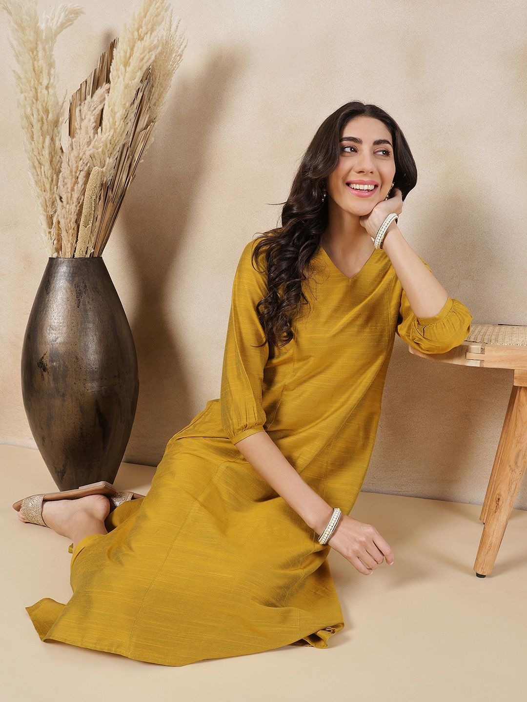 Anouk V-Neck Three-Quarter Sleeves Panelled Kurta with Trousers