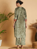 Shae by SASSAFRAS Thread Work Velvet Straight Kurta