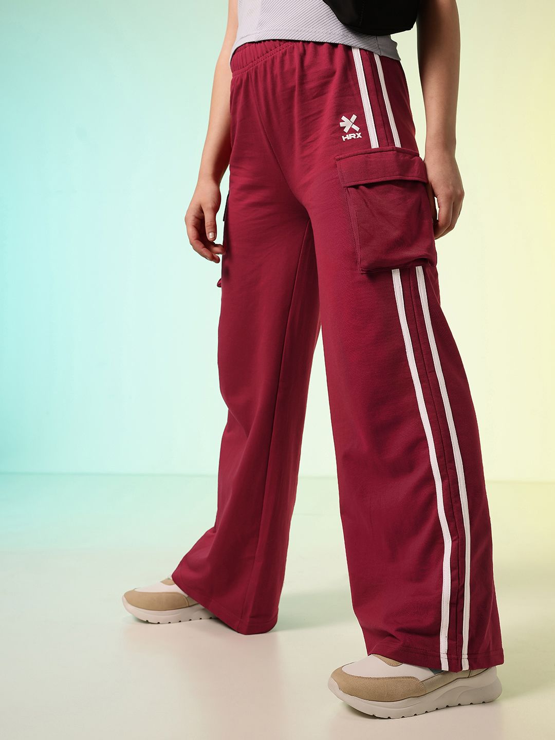 HRX by Hrithik Roshan Women BEING-LOCAL Side Striped Lifestyle Track Pant