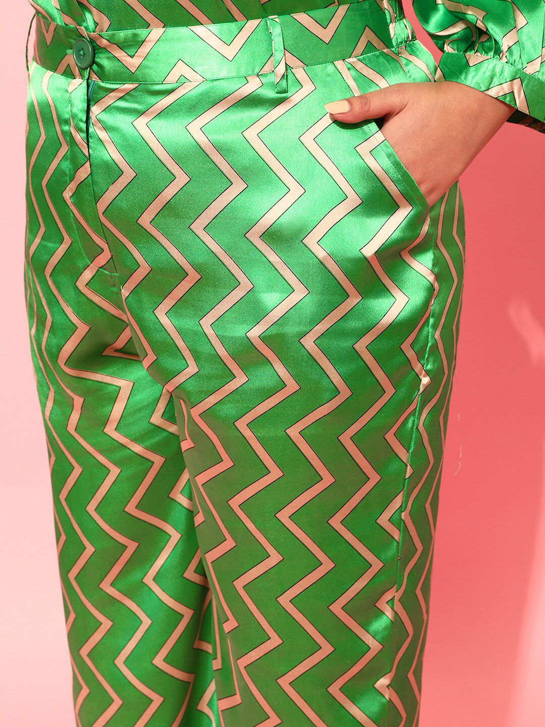 CURVY STREET Women Green Relaxed Loose Fit Trousers