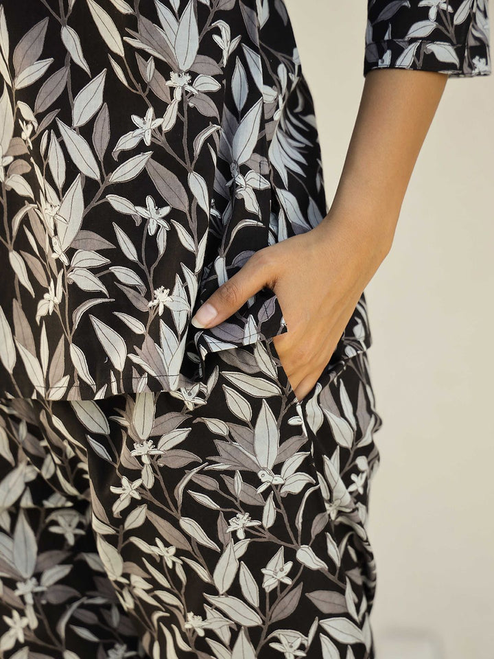 SANSKRUTIHOMES Women Printed Pure Cotton Night suit