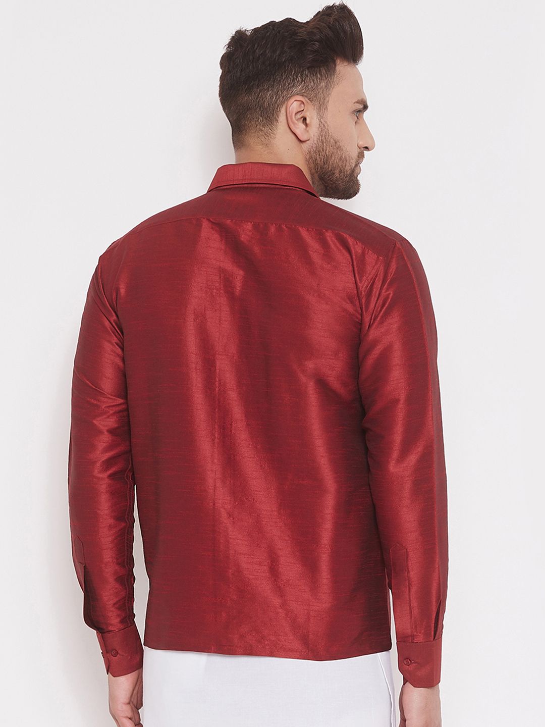 VASTRAMAY Men Maroon Standard Regular Fit Solid Casual Shirt