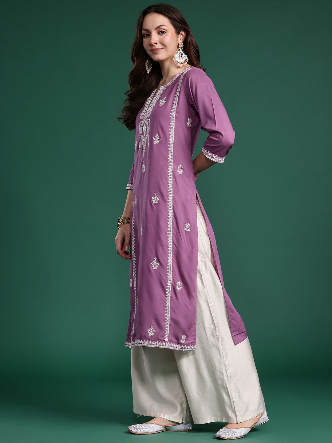 Indo Era Women Ethnic Motifs Embroidered Thread Work Kurta