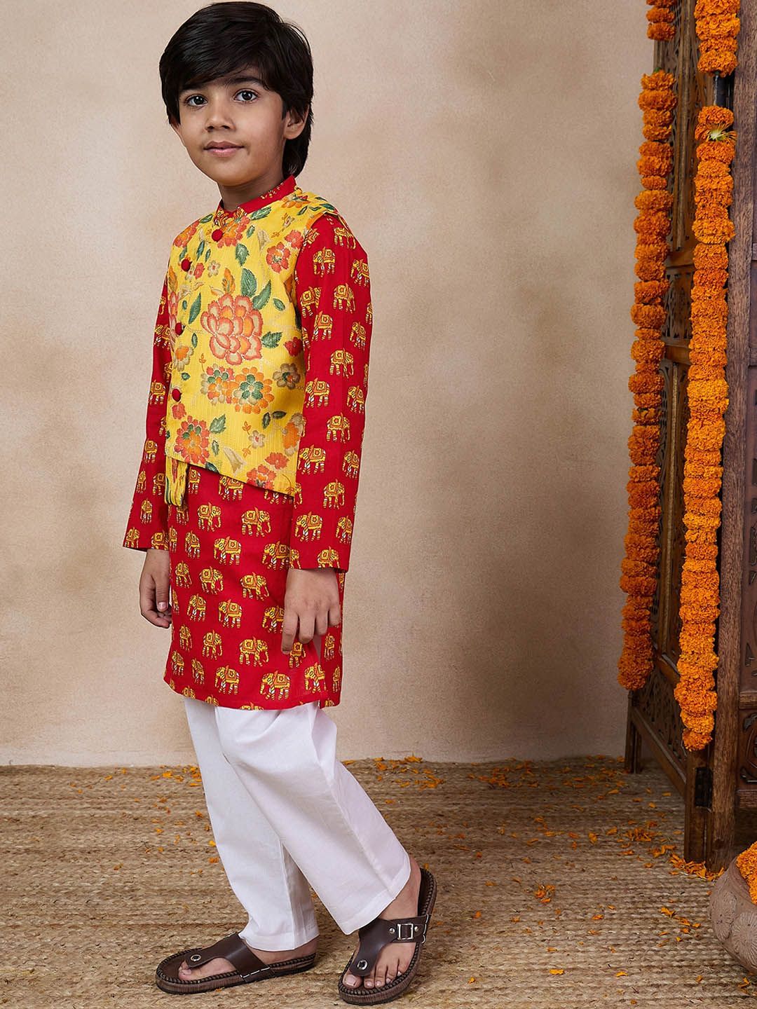 pspeaches Boys Mandarin collar Animal Printed Regular Kurta with Pyjamas