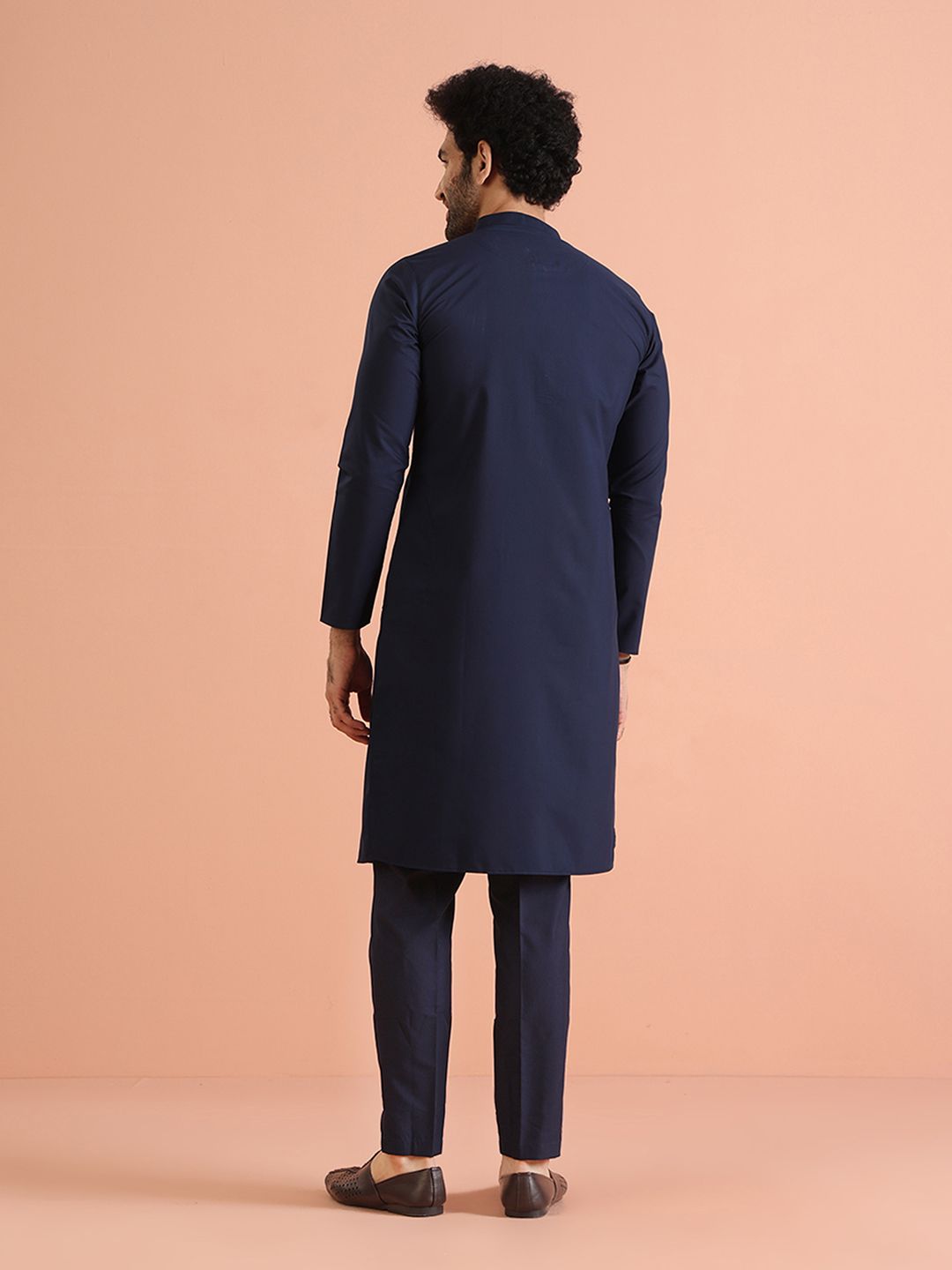 KISAH Mandarin Collar Long Sleeves Straight Kurta