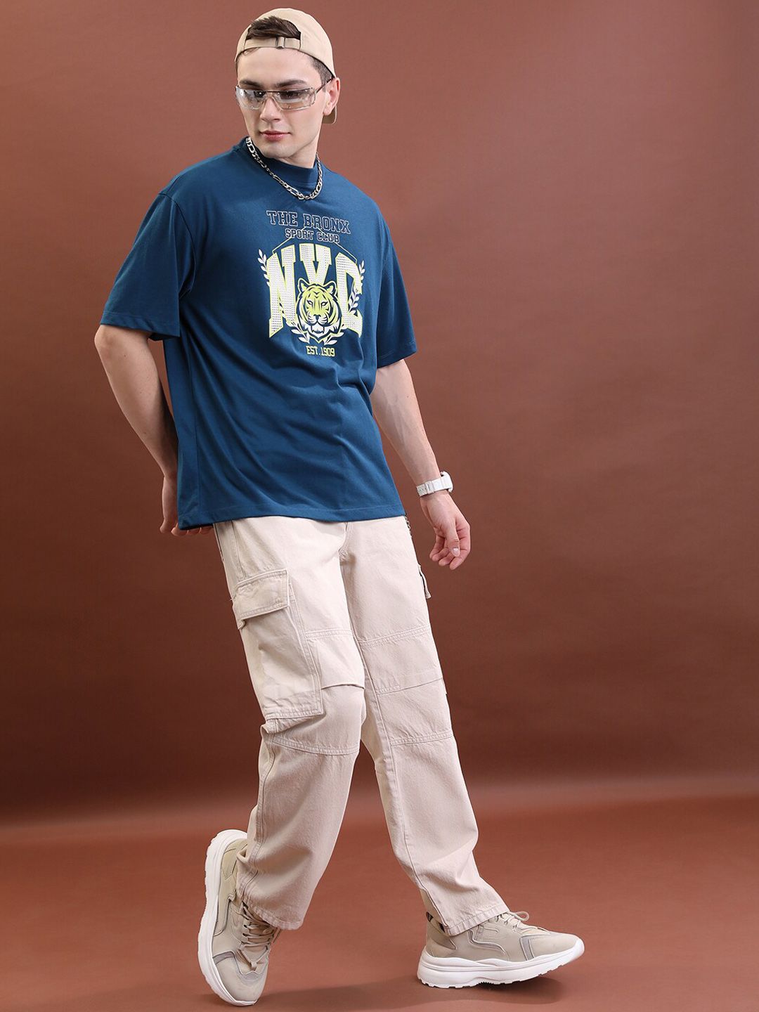 HIGHLANDER Men Khaki Relaxed Fit Clean Look Cotton Jeans