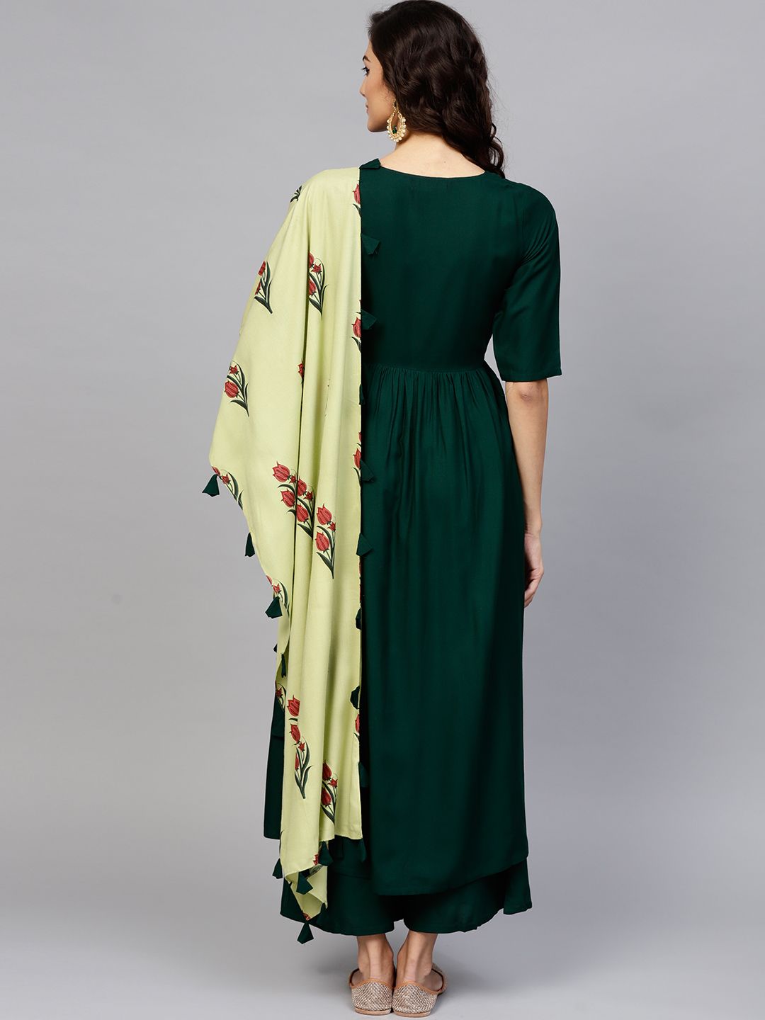 Libas Hunter Green Flowy Kurta Set with Floral Motif Stole