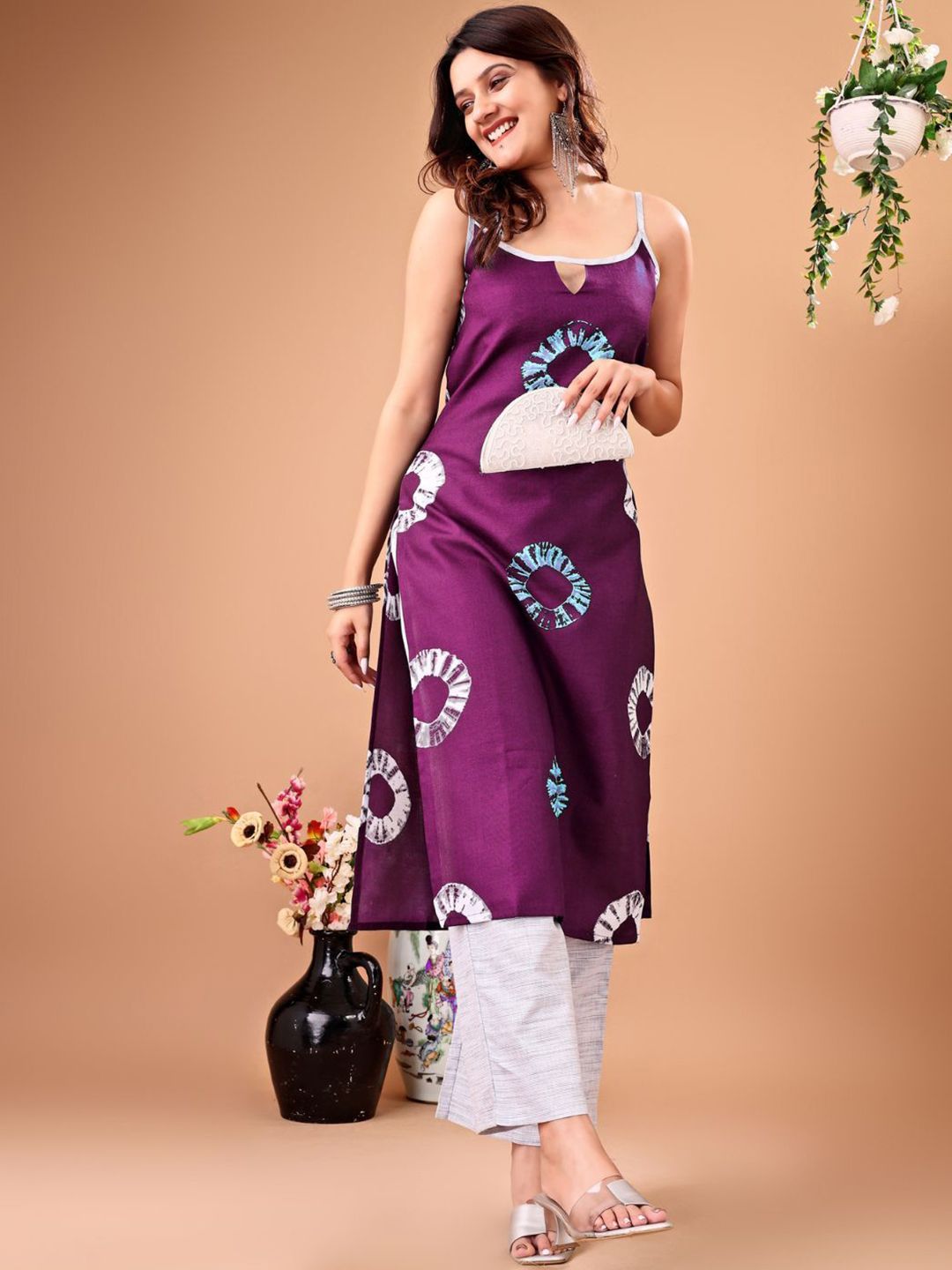 KALINI Women Abstract Printed Kurta with Palazzo
