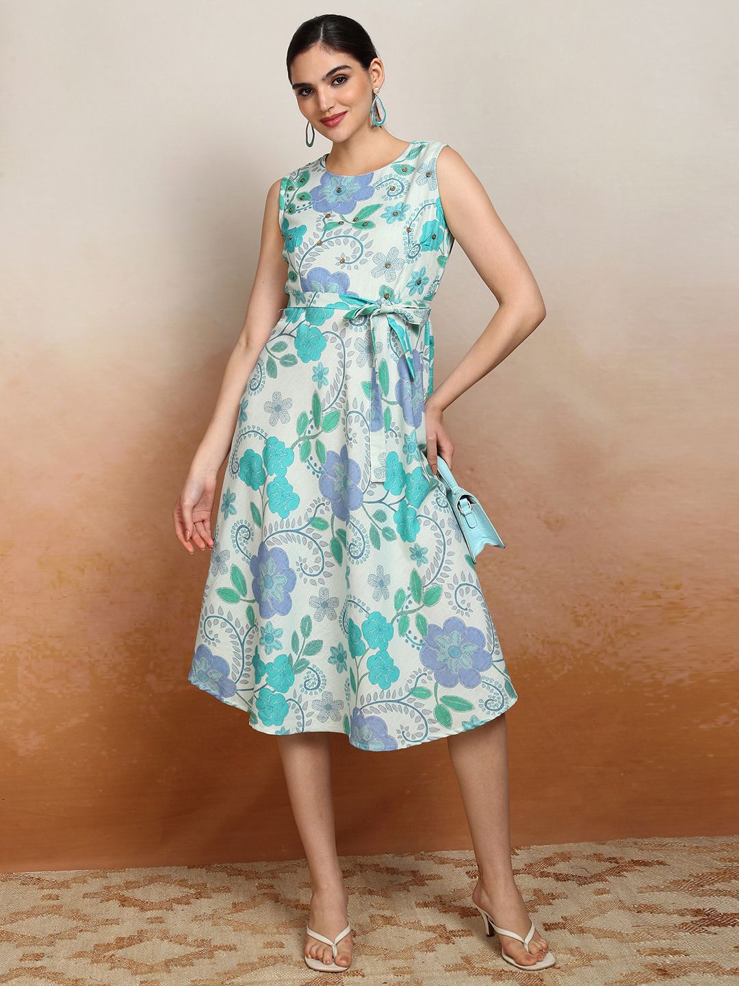 Vishudh Women Floral Print Fit & Flare Midi Dress