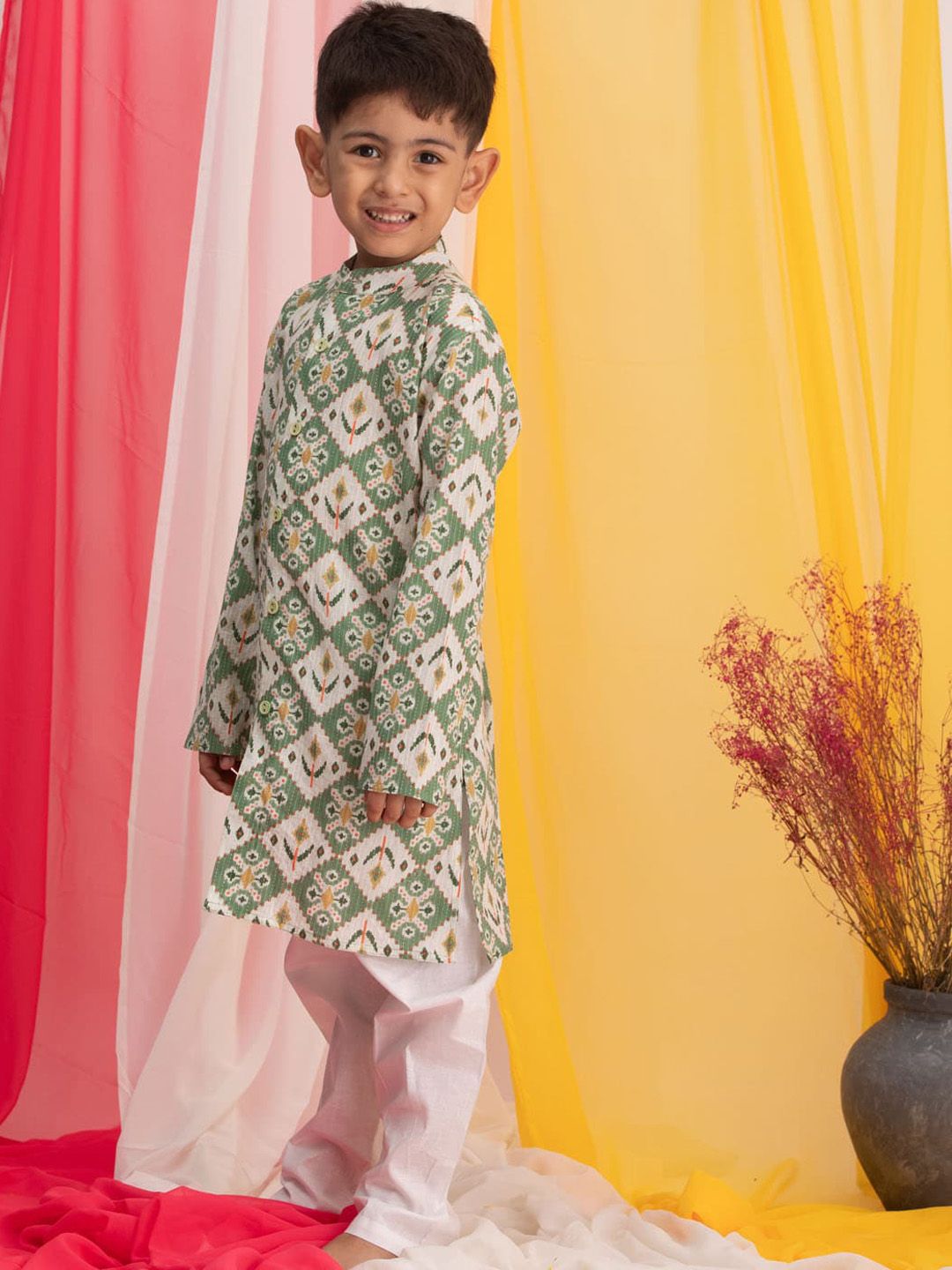 VASTRAMAY Boys Ethnic Motifs Printed Regular Ikat Kurta With Pyjamas