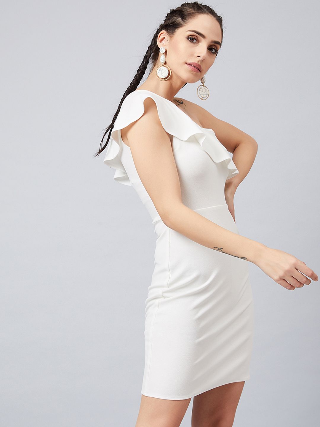 Athena Women White Solid Knitted Bodycon Dress