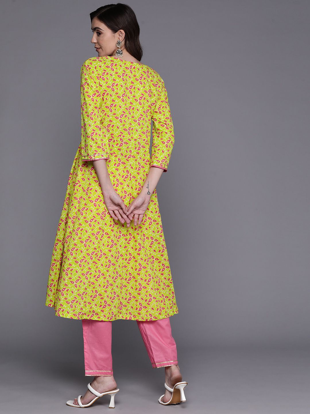 Indo Era Floral Printed Empire Gotta Patti Pure Cotton Kurta With Trousers