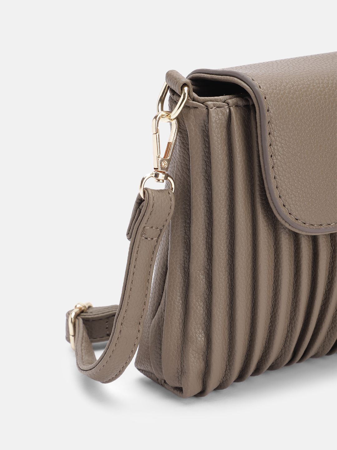 DressBerry Structured Pleated Sling Bag