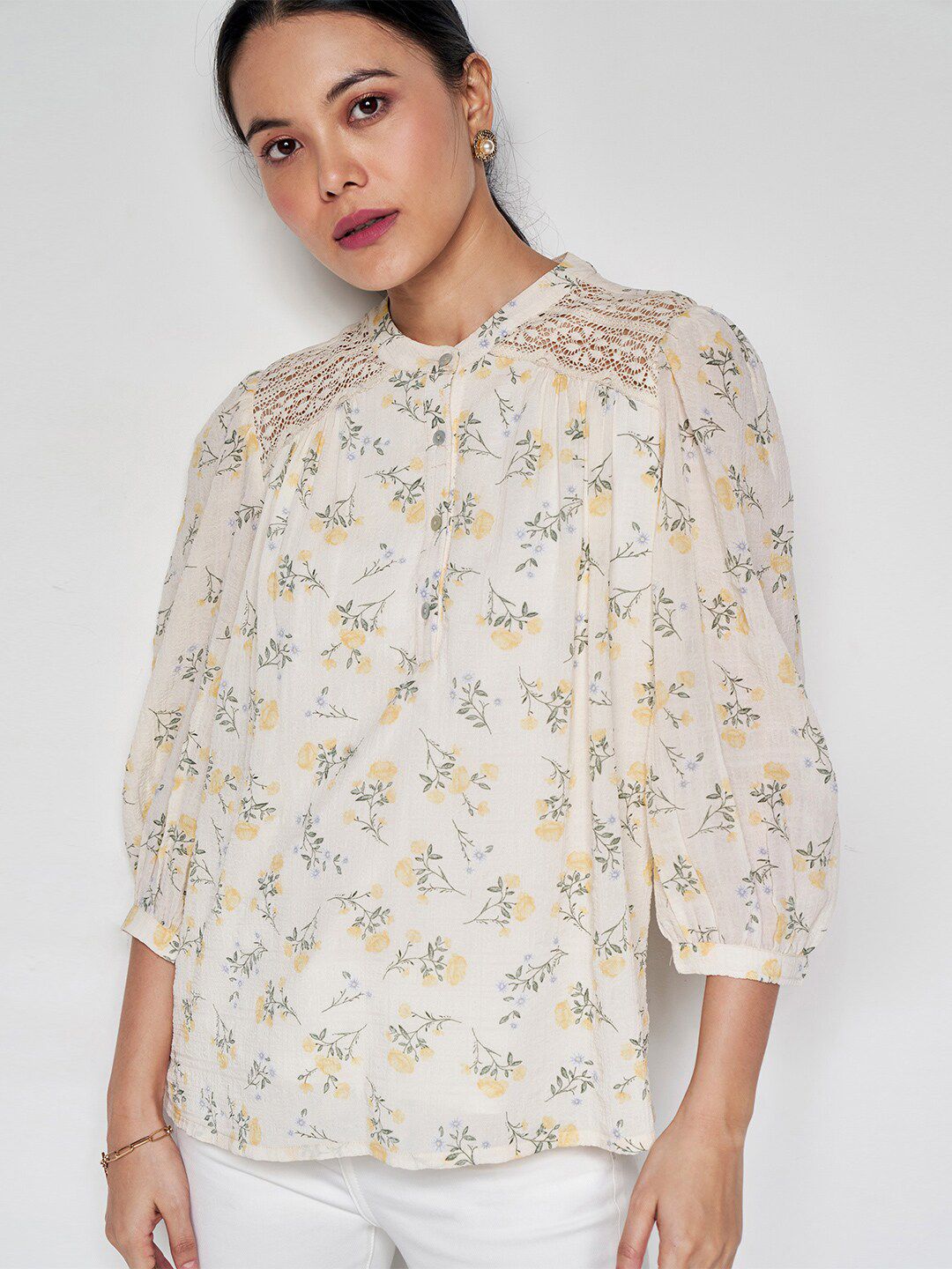 AND Floral Print Puff Sleeve Regular Top