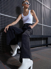 SASSAFRAS Women Black Straight Fit High-Rise Light Fade Stretchable Cargo Jeans