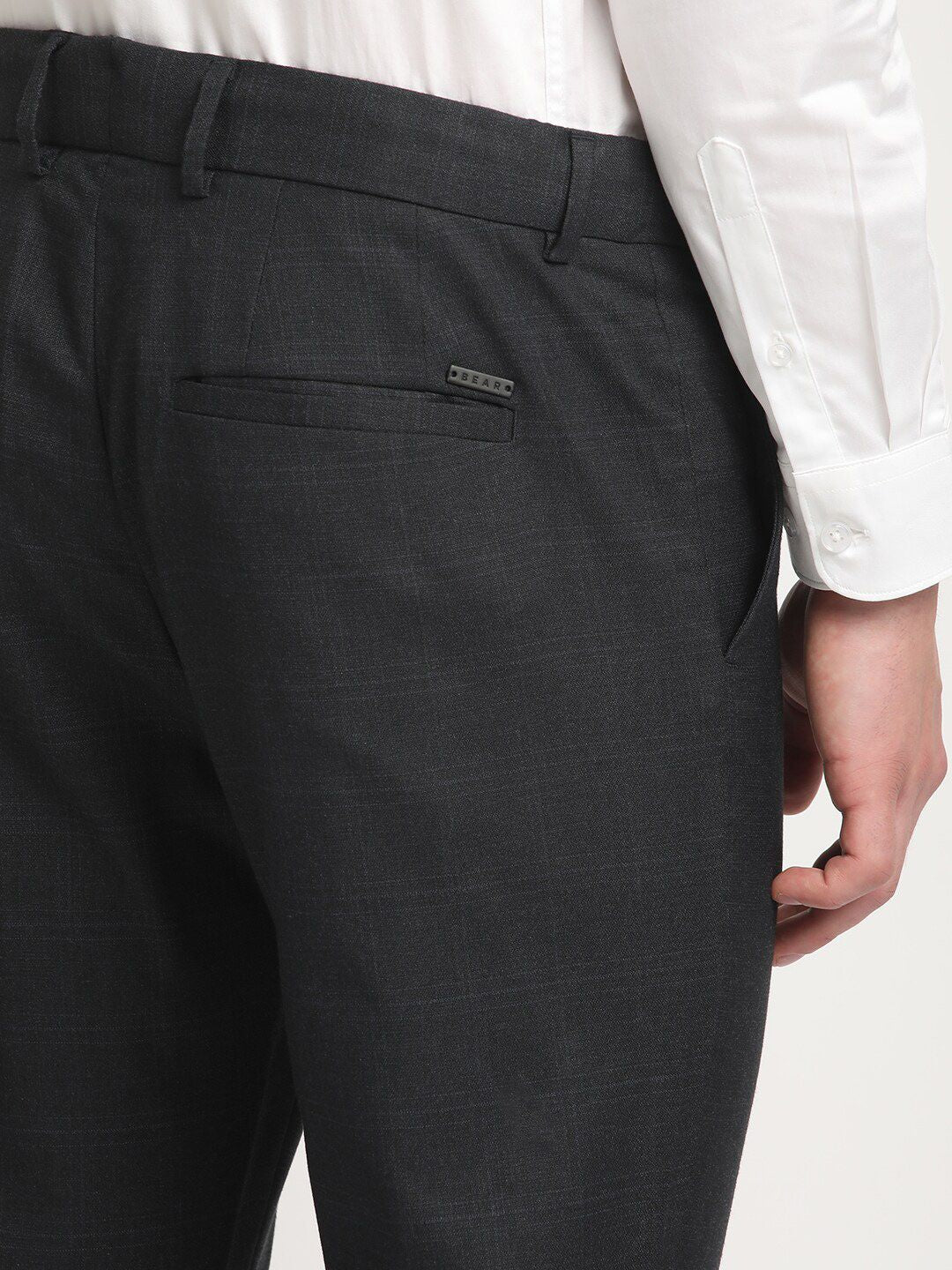 THE BEAR HOUSE Men Solid Checked Tapered Fit Mid-Rise Formal Trousers