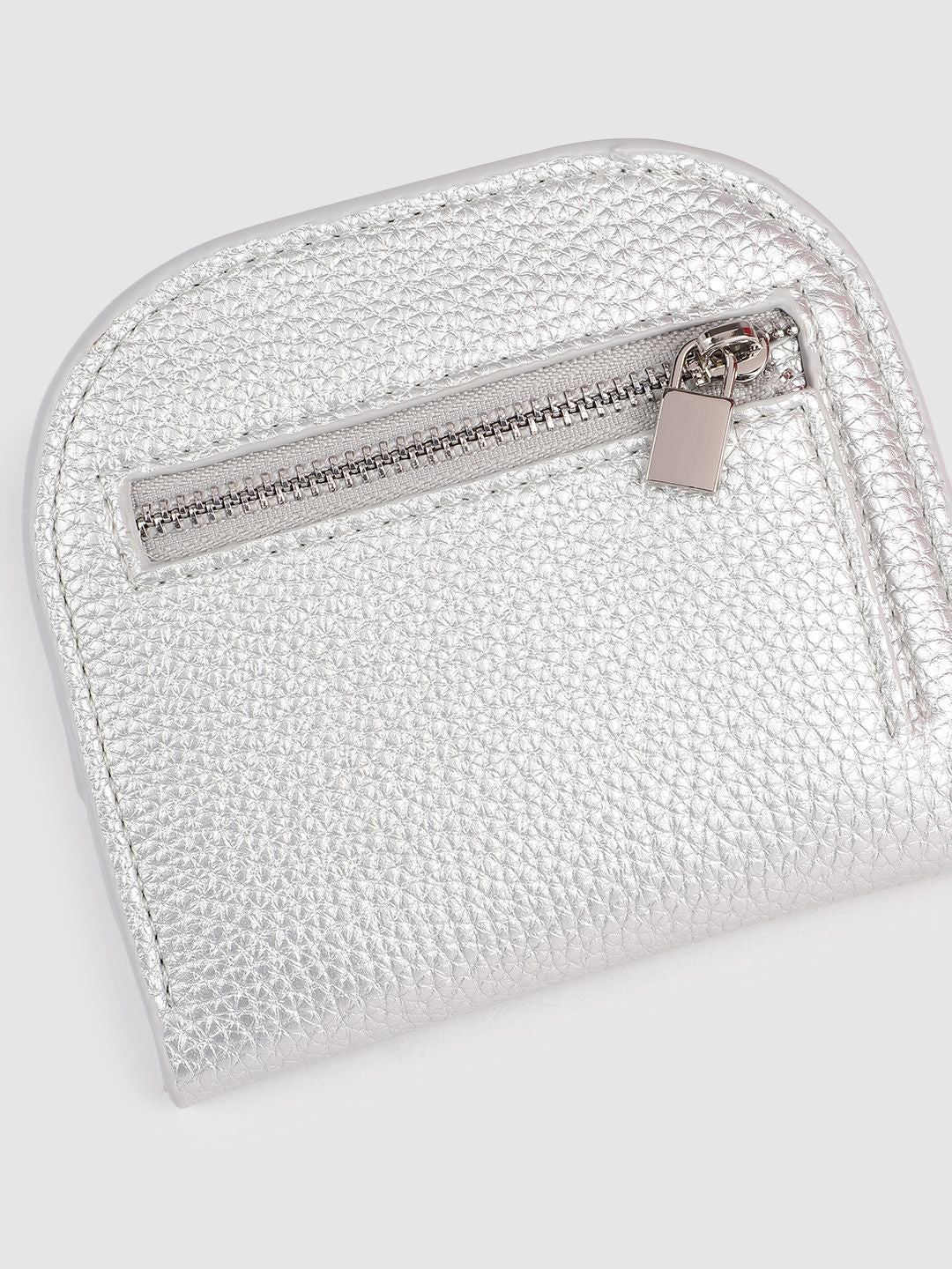 DressBerry Women Textured Two Fold Wallet