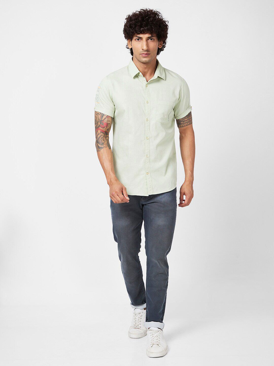SPYKAR Slim Fit Opaque Cotton Casual Shirt