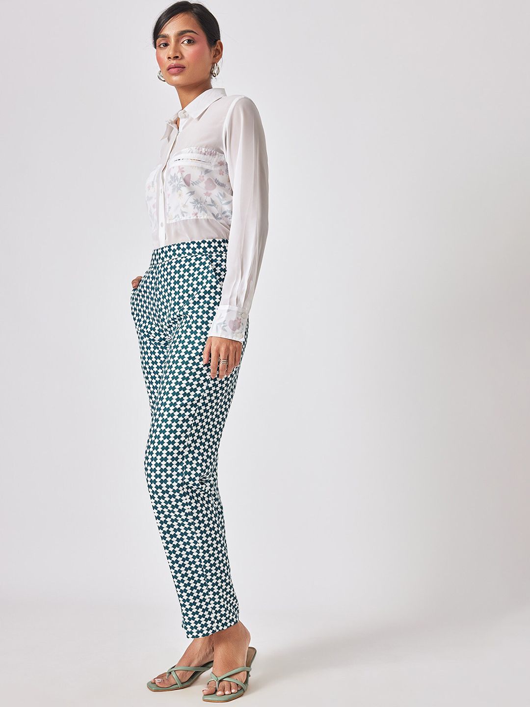 The Label Life Women Geometric Printed Relaxed Straight Leg Straight Fit Trousers