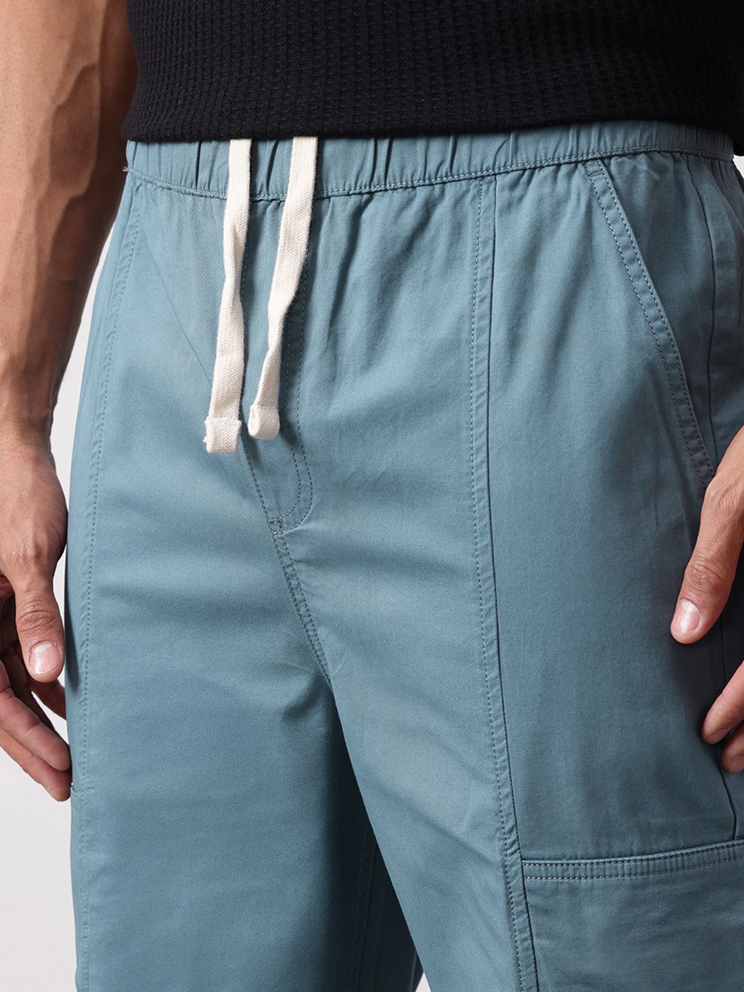 ether Men Mid-Rise Relaxed Fit Cargos