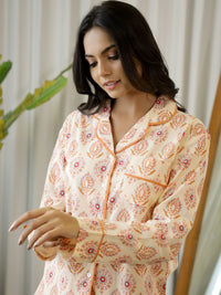 SANSKRUTIHOMES Women Cream-Coloured & Red Printed Pure Cotton Night suit