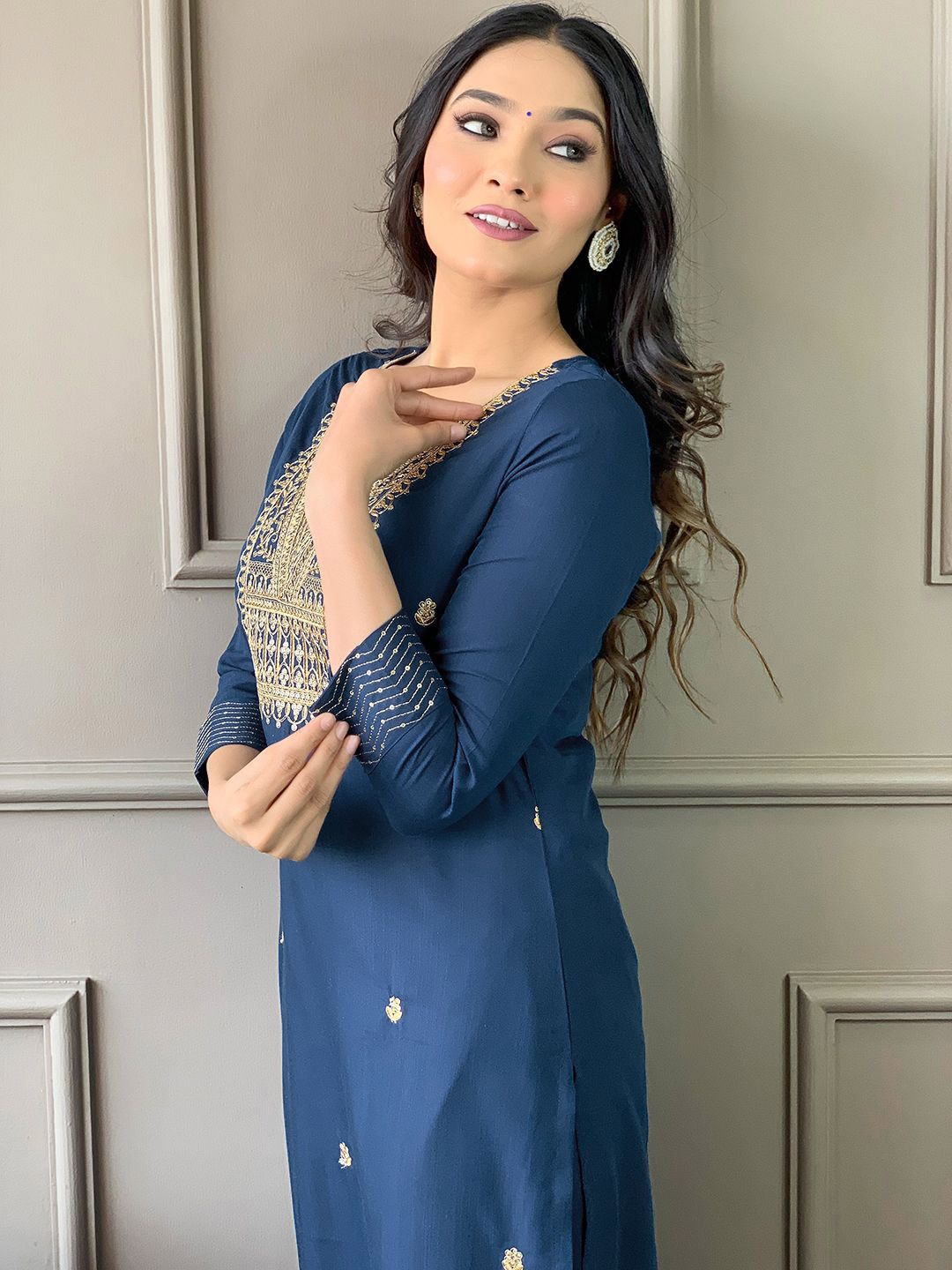 KALINI Floral Embroidered Regular Sequinned Kurta ,Trousers & Dupatta