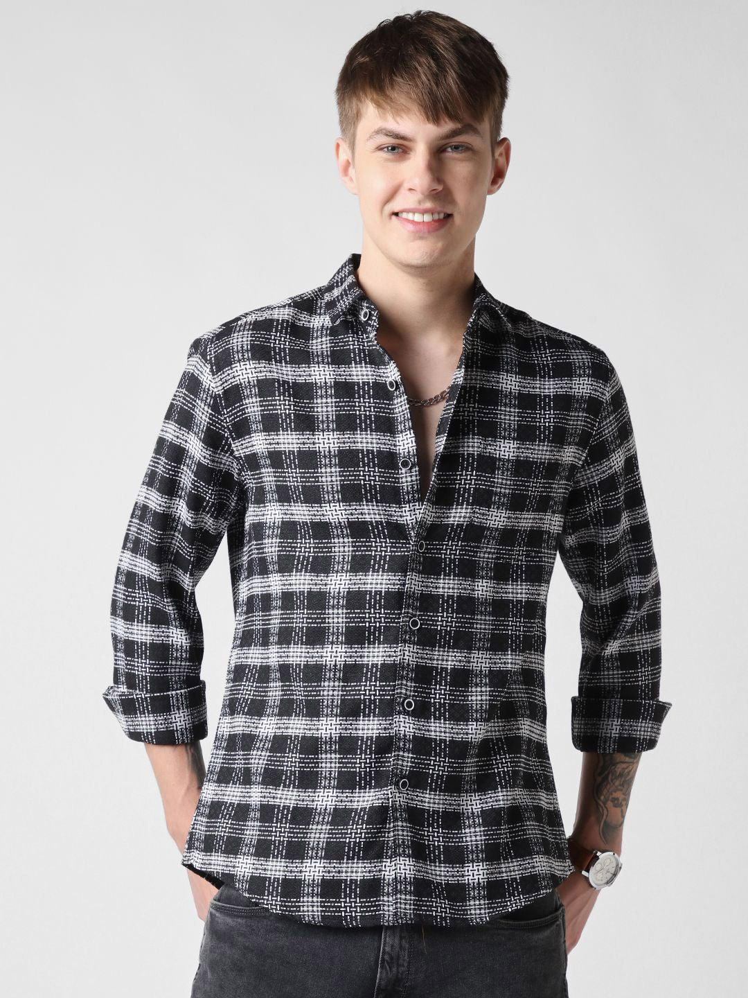 VASTRADO Men Classic Slim Fit Checked Casual Shirt