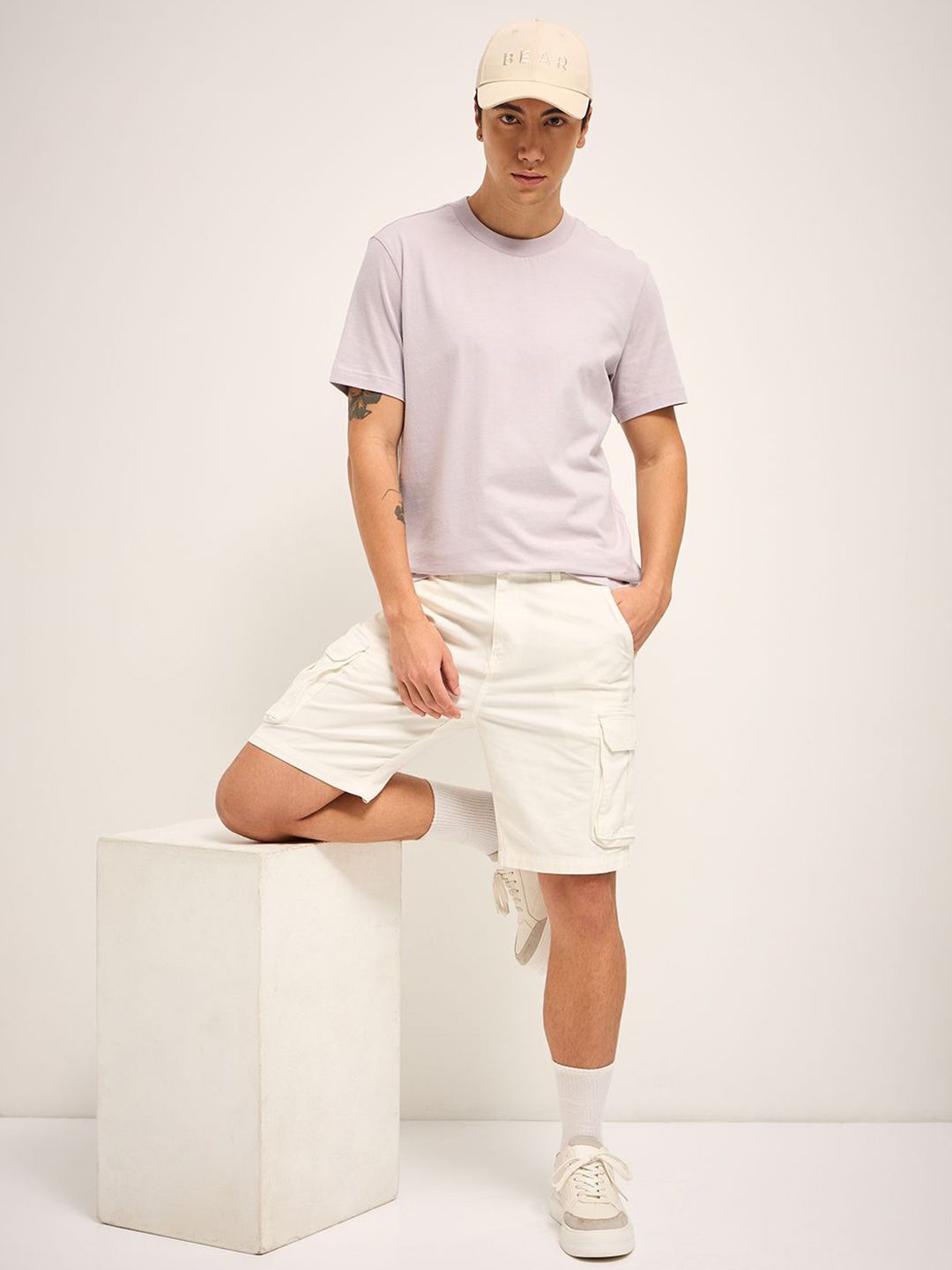 THE BEAR HOUSE Men Solid Round Neck  Pure Cotton T-shirt