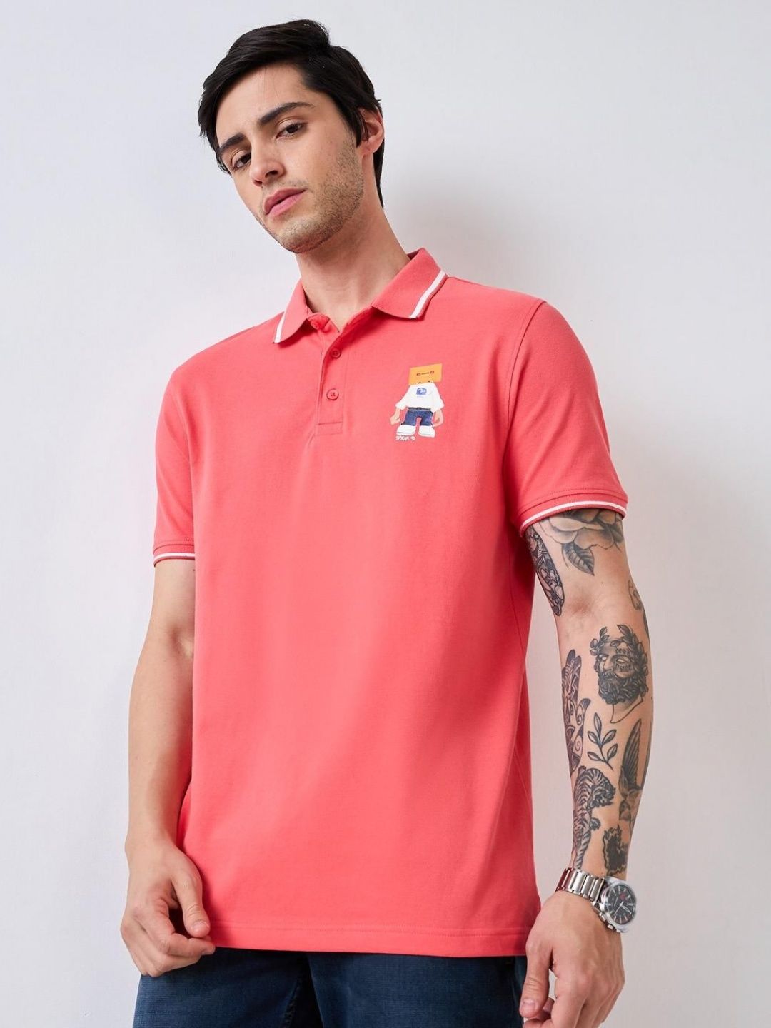 SPYKAR Men Graphic Printed Slim Fit Cotton T-shirt