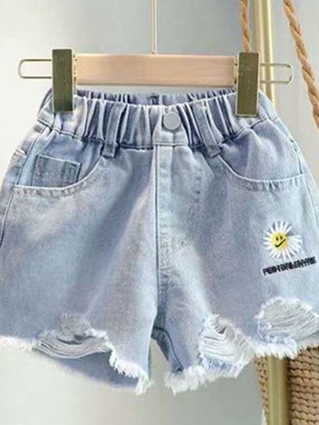 YK Girls Embellished Washed Regular Fit Denim Shorts