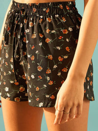 Berrylush Women Black Floral Printed High-Rise Shorts