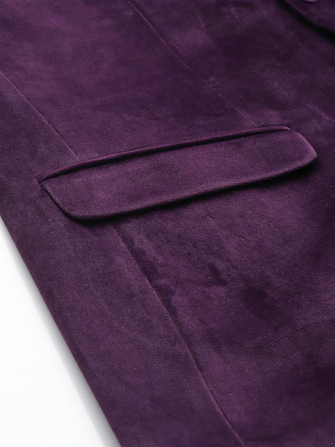 House of Pataudi Notched Lapel Single-Breasted Velvet Finish Jashn Party Blazer