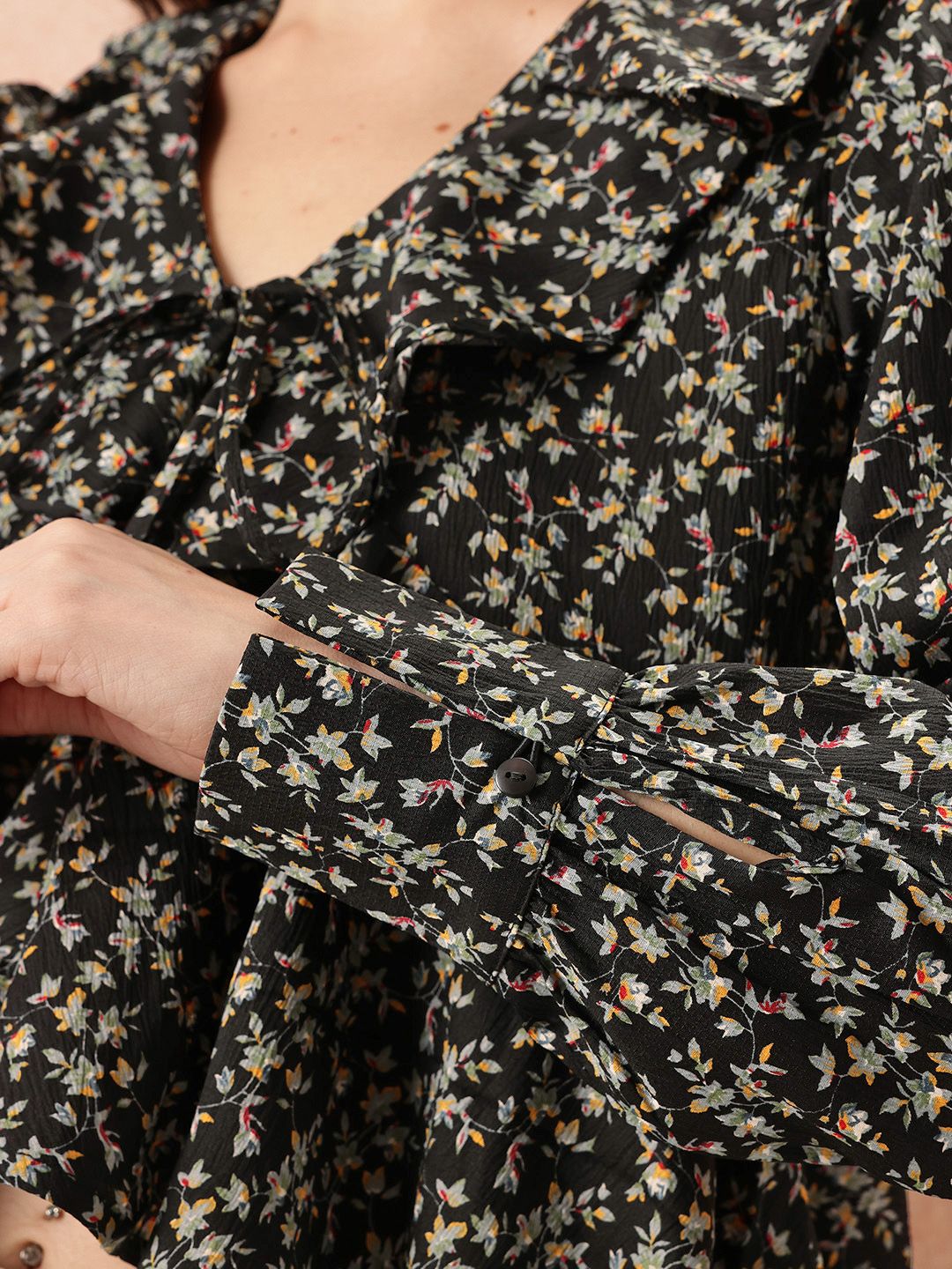 all about you Floral Print Ruffles Empire Crop Top