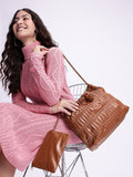 DressBerry Structured Shoulder Bag with Pouch