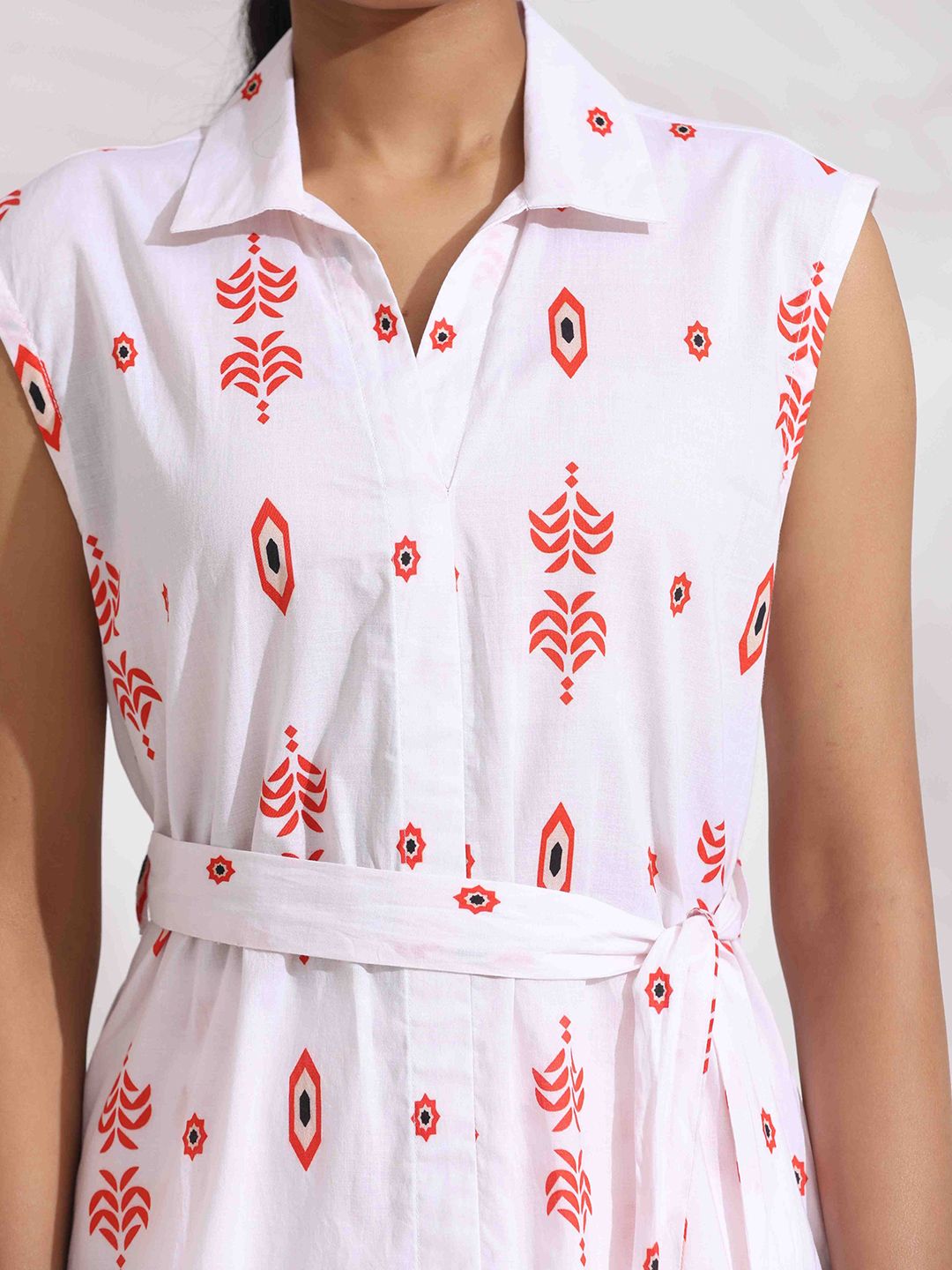 trueBrowns Ethnic Motifs Printed Pure Cotton Tie-up Top & Trousers