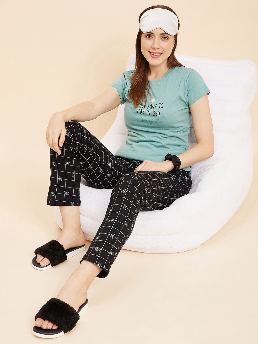 Sweet Dreams Graphic Printed Night suit