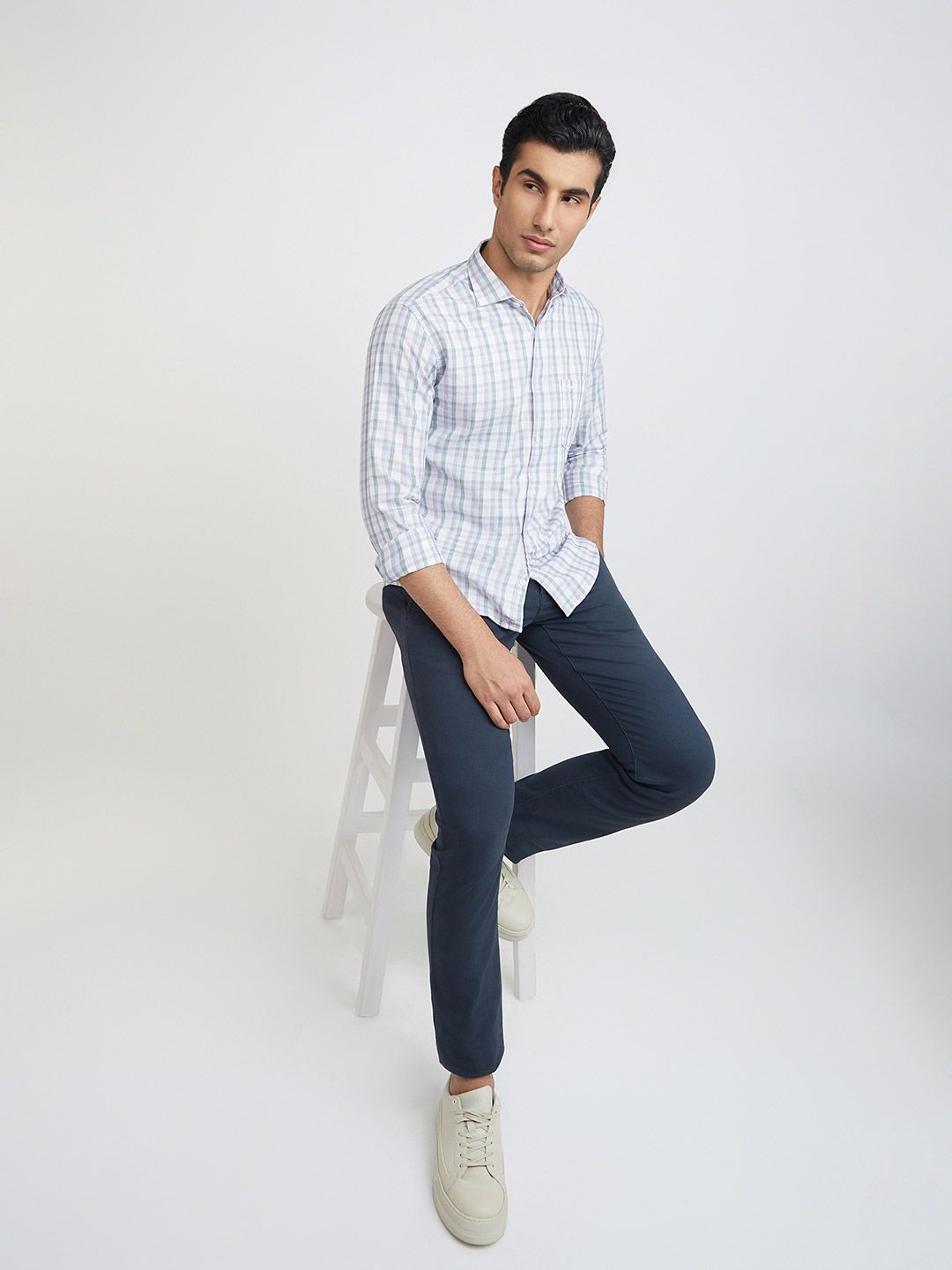 Park Avenue Men Pure Cotton Slim Fit Checked Casual Shirt