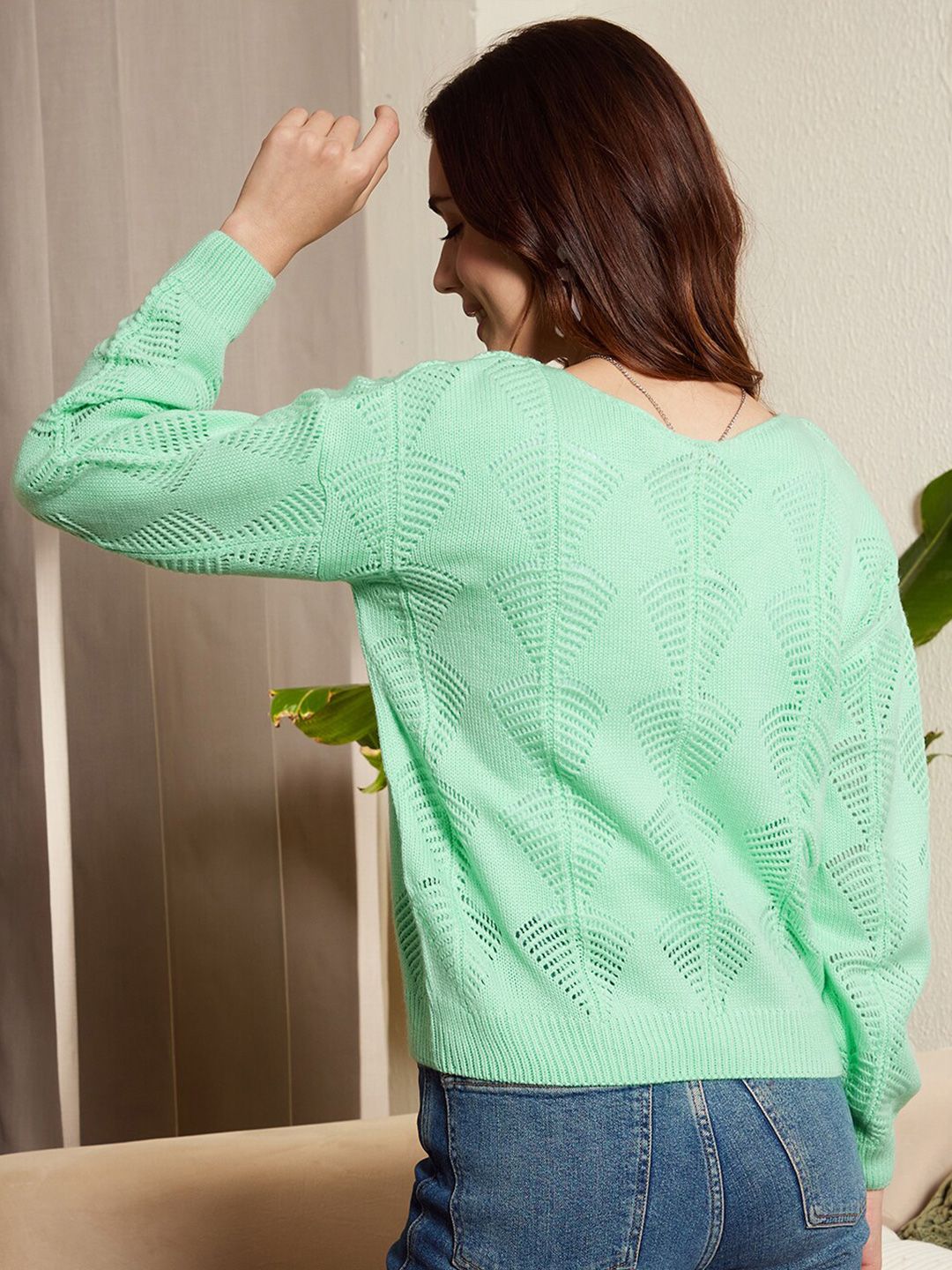 Berrylush V-Neck Cable Knit Pullover