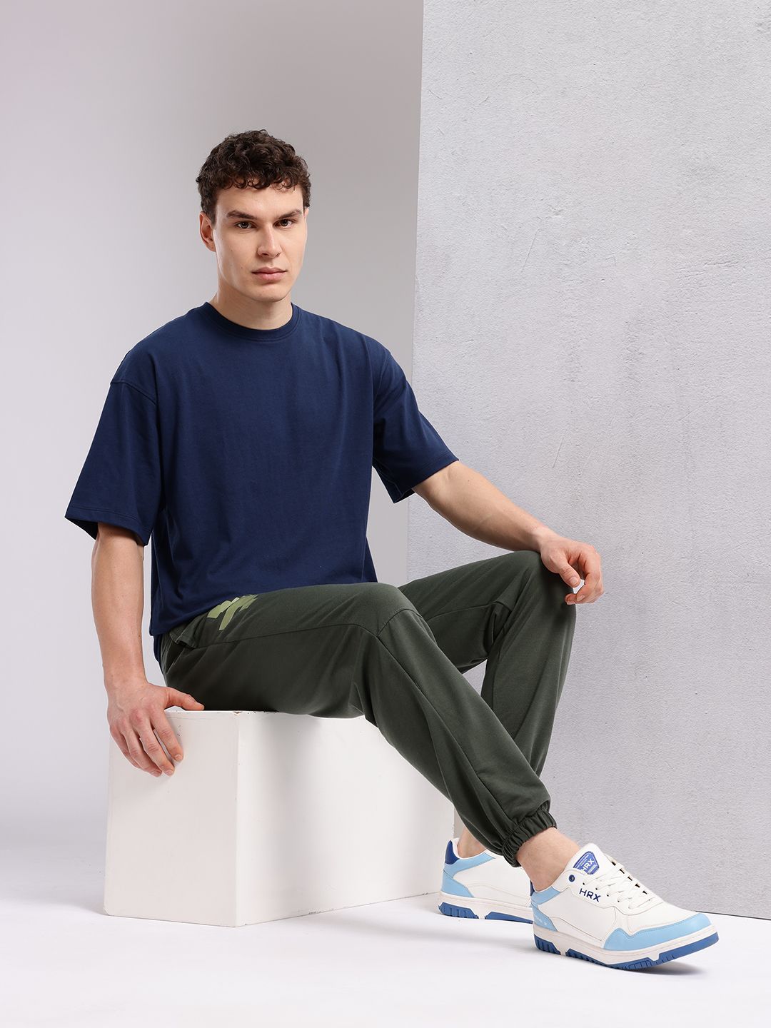 HRX by Hrithik Roshan Typography Puff Print Drop-Shoulder Sleeves T-shirt