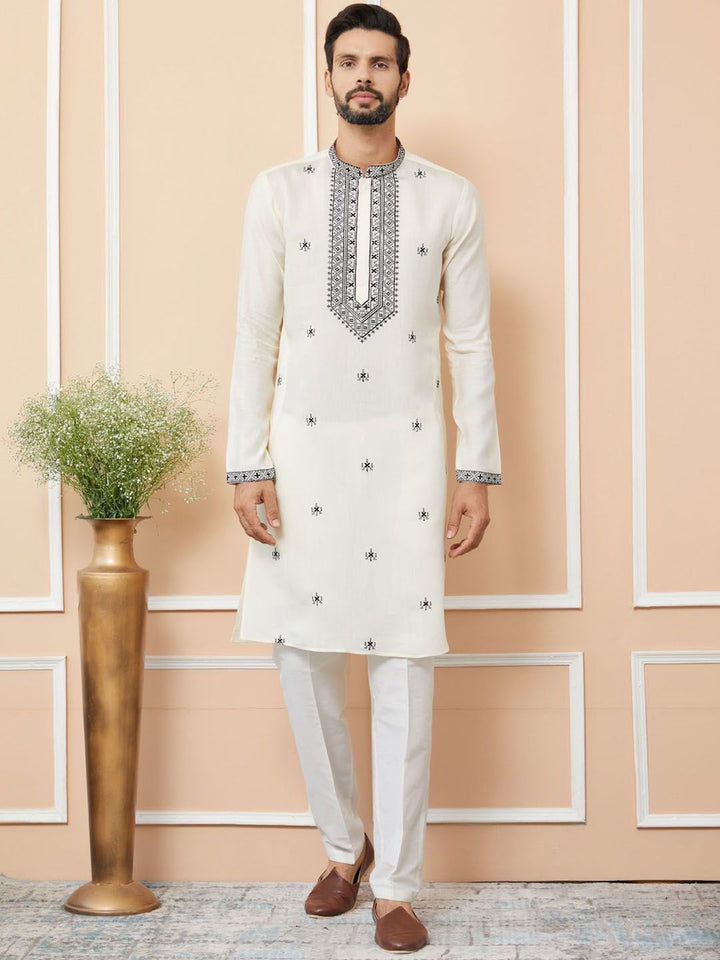See Designs Men Geometric Embroidered Thread Work Kurta
