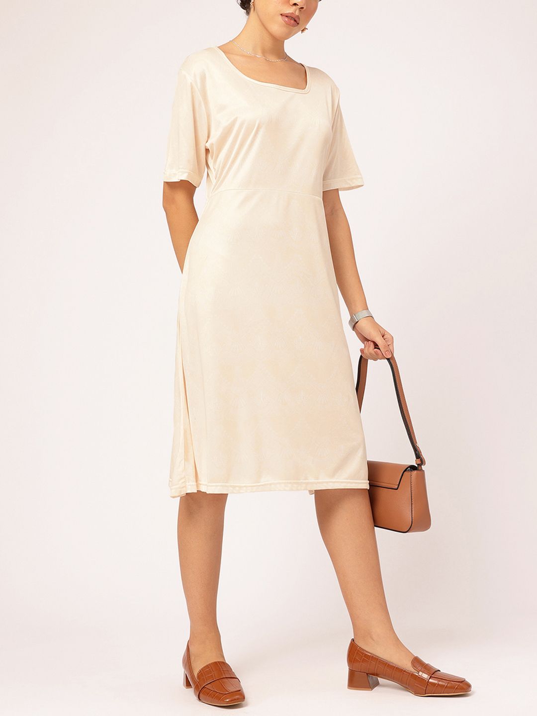 DressBerry Sheath Dress