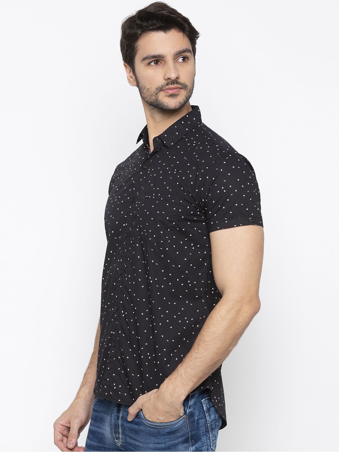 SPYKAR Men Black & White Slim Fit Printed Casual Shirt