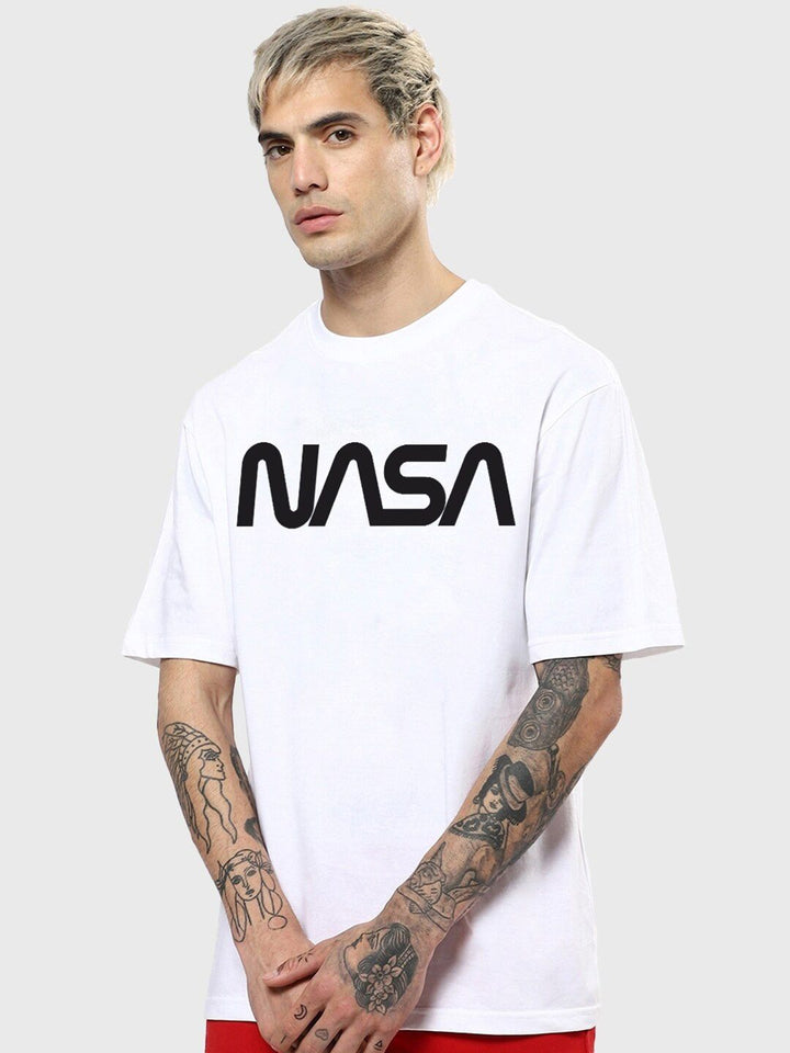 Bewakoof Men White Printed Oversized Pure Cotton T-shirt
