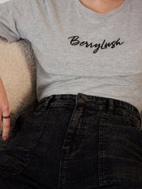 Berrylush Black Women Straight Fit High-Rise Clean Look Stretchable Jeans