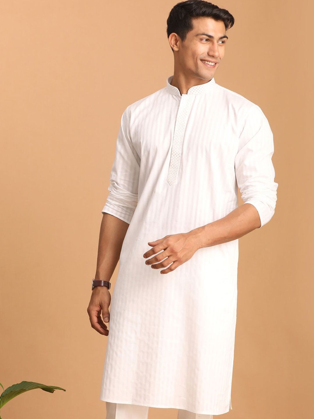VASTRAMAY Striped Mandarin Collar Kurta