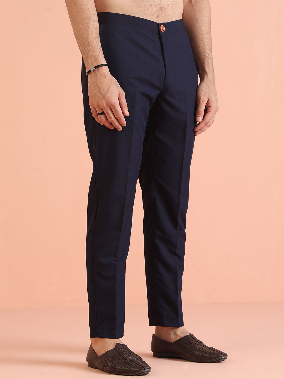 Kurta Lurus KISAH dengan Seluar & Jaket Nehru Berhias