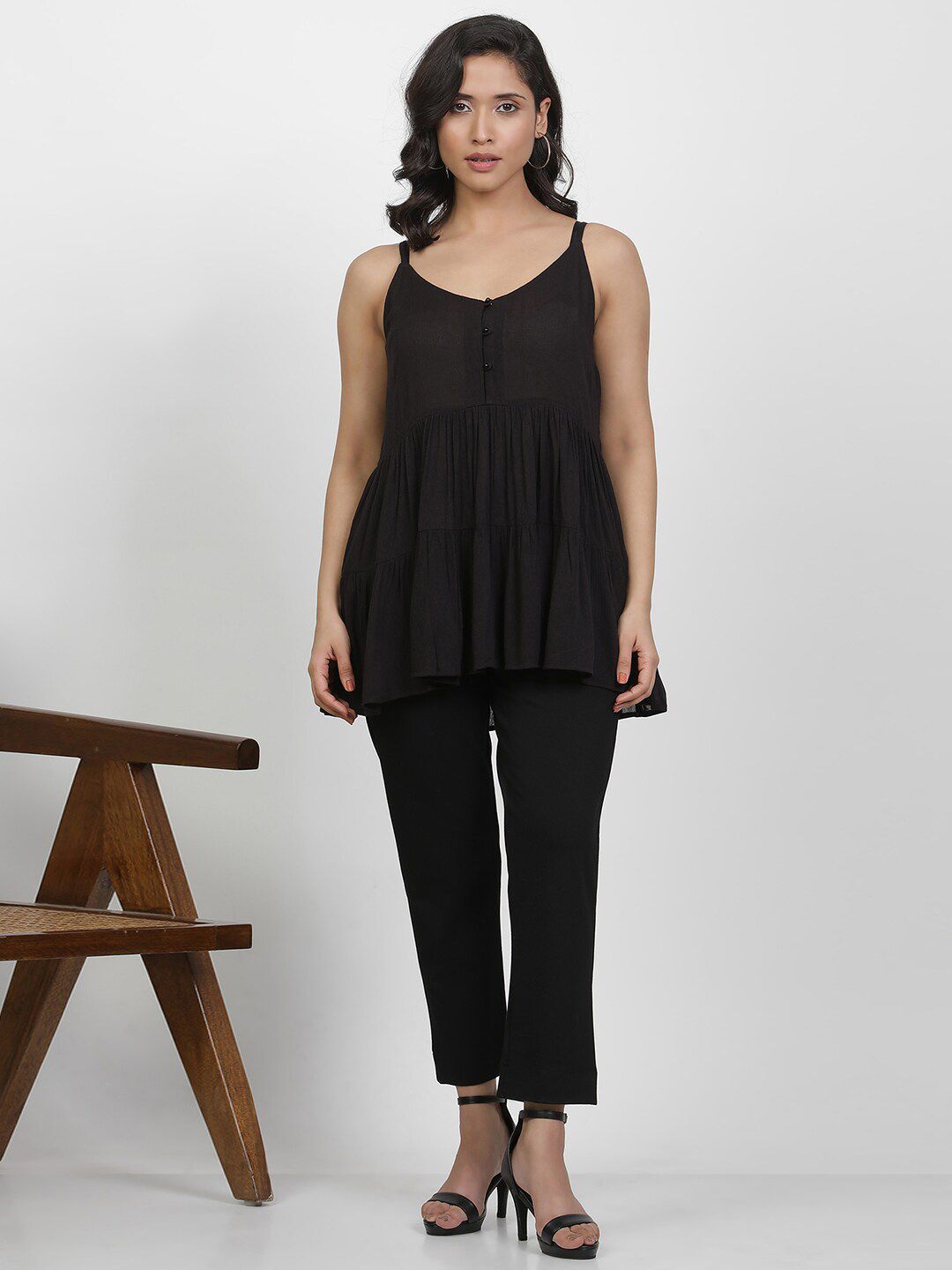 W Shoulder Straps Top With Gillet