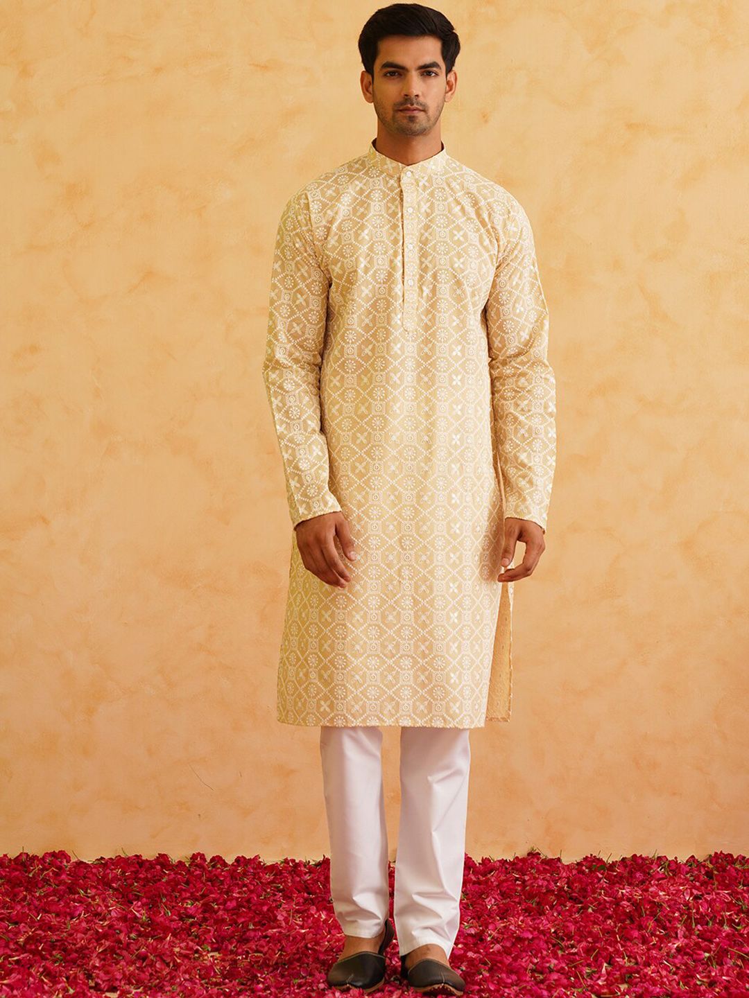 SOJANYA Ethnic Motifs Embroidered Mandarin Collar Thread Work Pure Cotton Straight Kurta