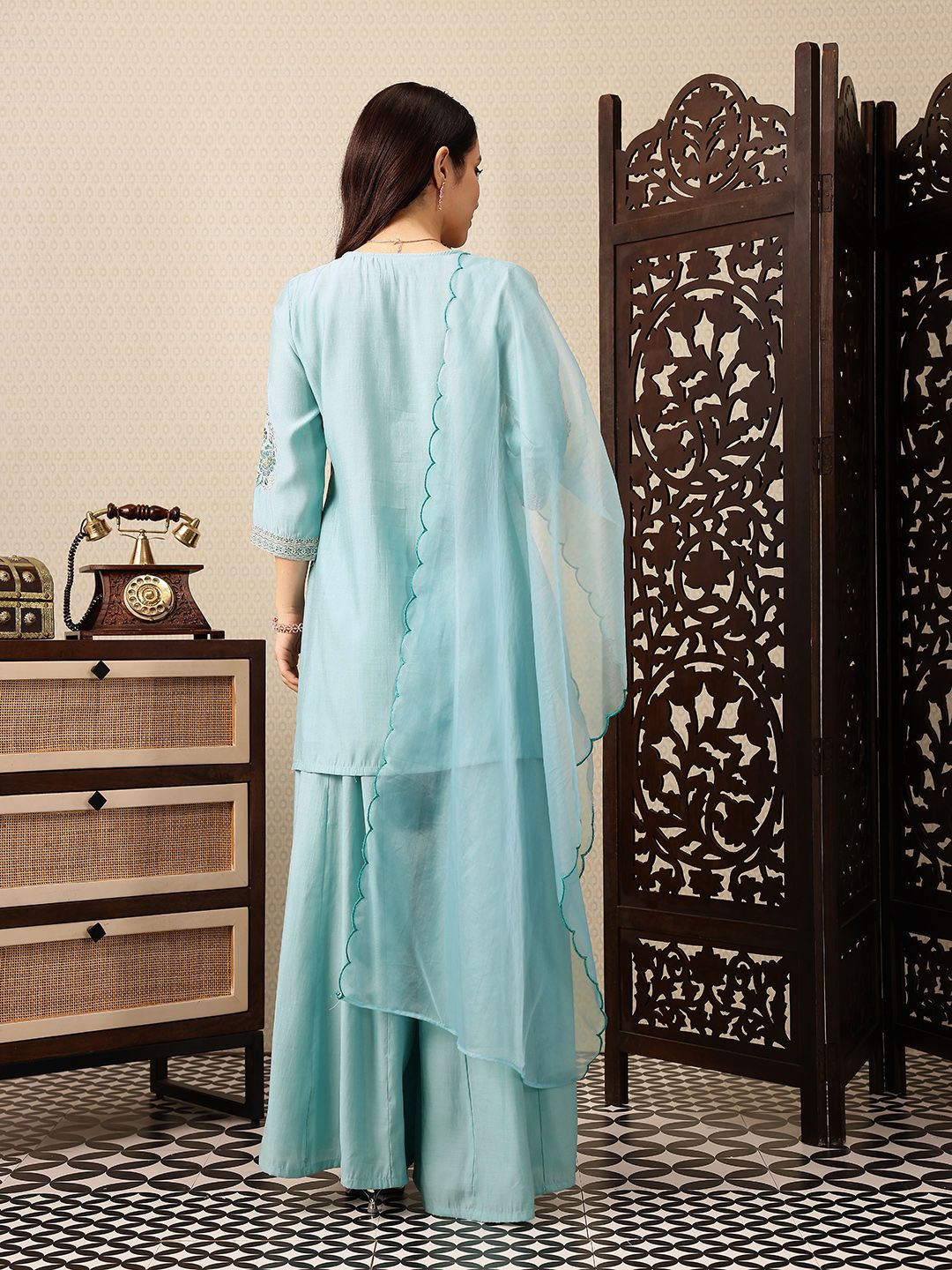 House of Pataudi Floral Embroidered Jashn Kurta with Palazzos & Dupatta