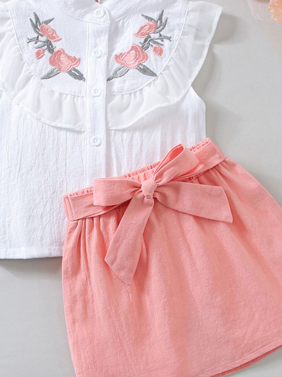 YK Infant Girls Embroidered Top & Shorts Clothing Set